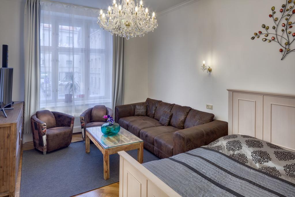 Dusni - Old Town Apartment プラハ エクステリア 写真