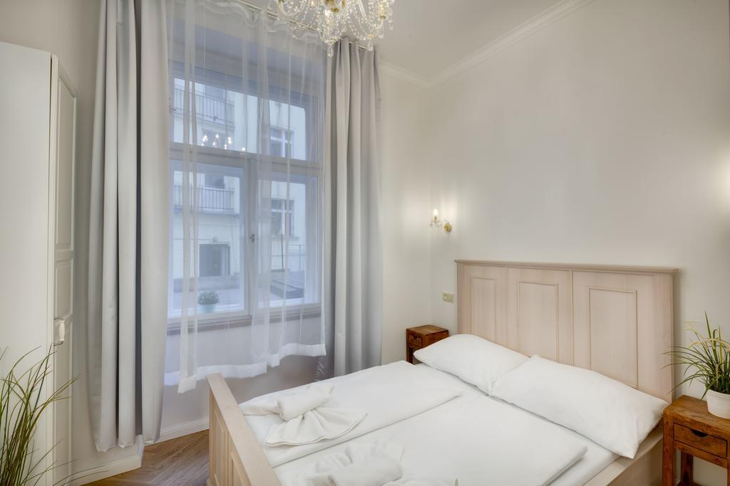 Dusni - Old Town Apartment プラハ エクステリア 写真